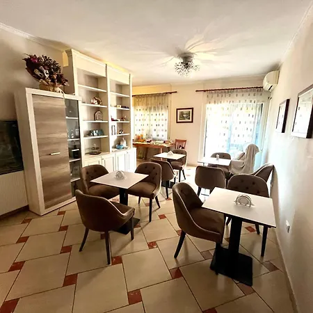 Maison d'hôtes Dionis 2*