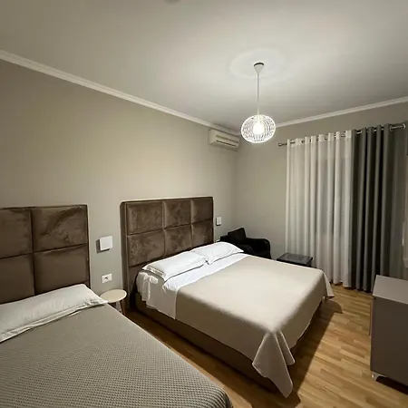 Pensionat Dionis Tirana