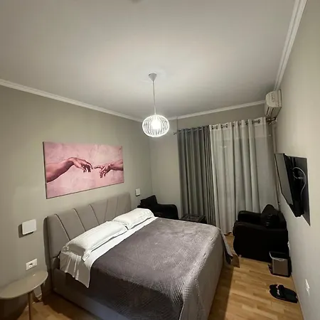 Pensionat Dionis Tirana