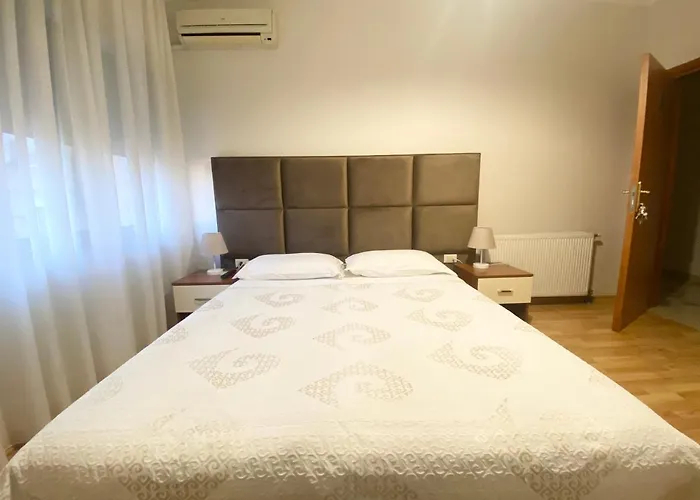 Pensionat Dionis Tirana