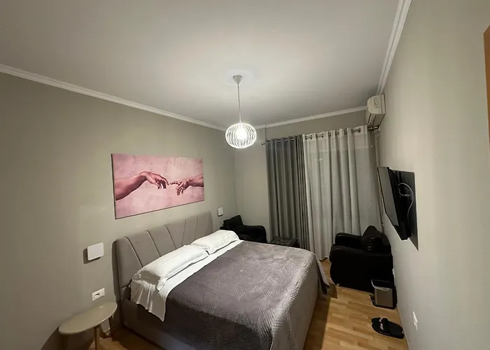 Pensionat Dionis Tirana